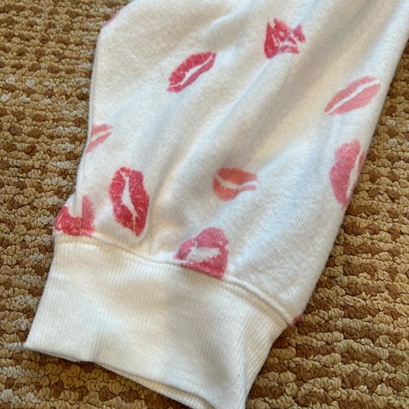 Z supply light weight sweatshirt. Super soft - Picture 3 of 5